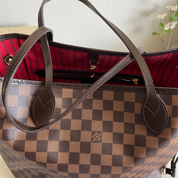 Louis Vuitton Damier Ebene Neverfull MM - Picture 6 of 8